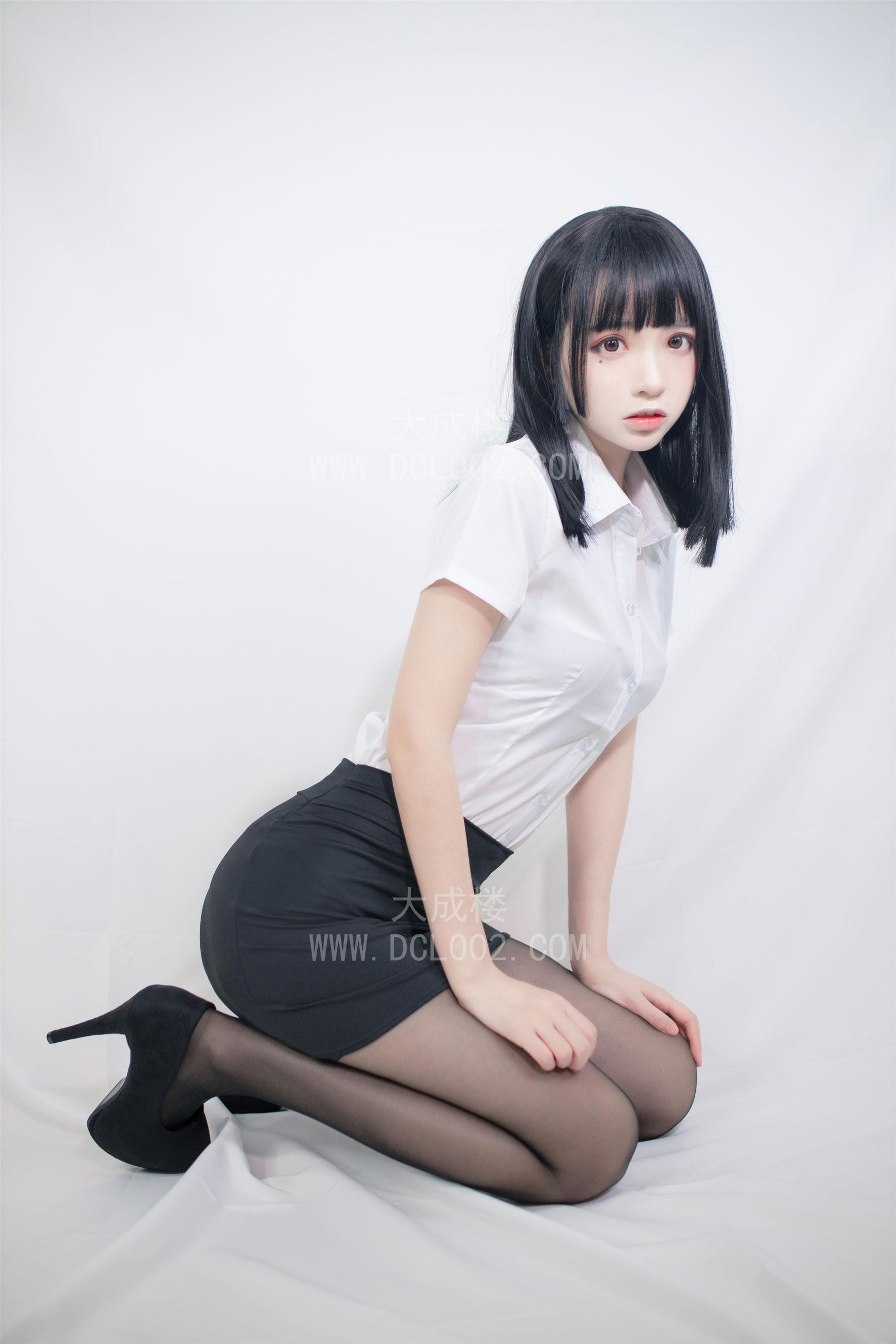湖里风骚迷人小骚妹