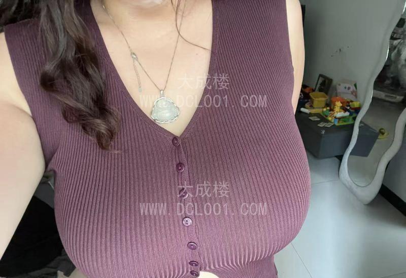 山东大胸妹子