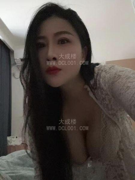 体验胸器美女