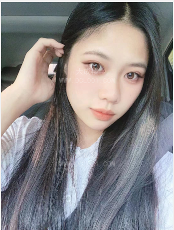 黄埔嫩妹果果